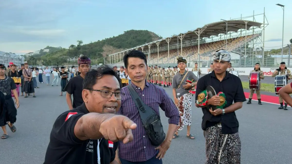 Poltekpar Lombok membuktikan kualitasnya sebagai center of excellence global dengan mengerahkan ratusan mahasiswa terbaiknya untuk tampil memukau di sirkuit.