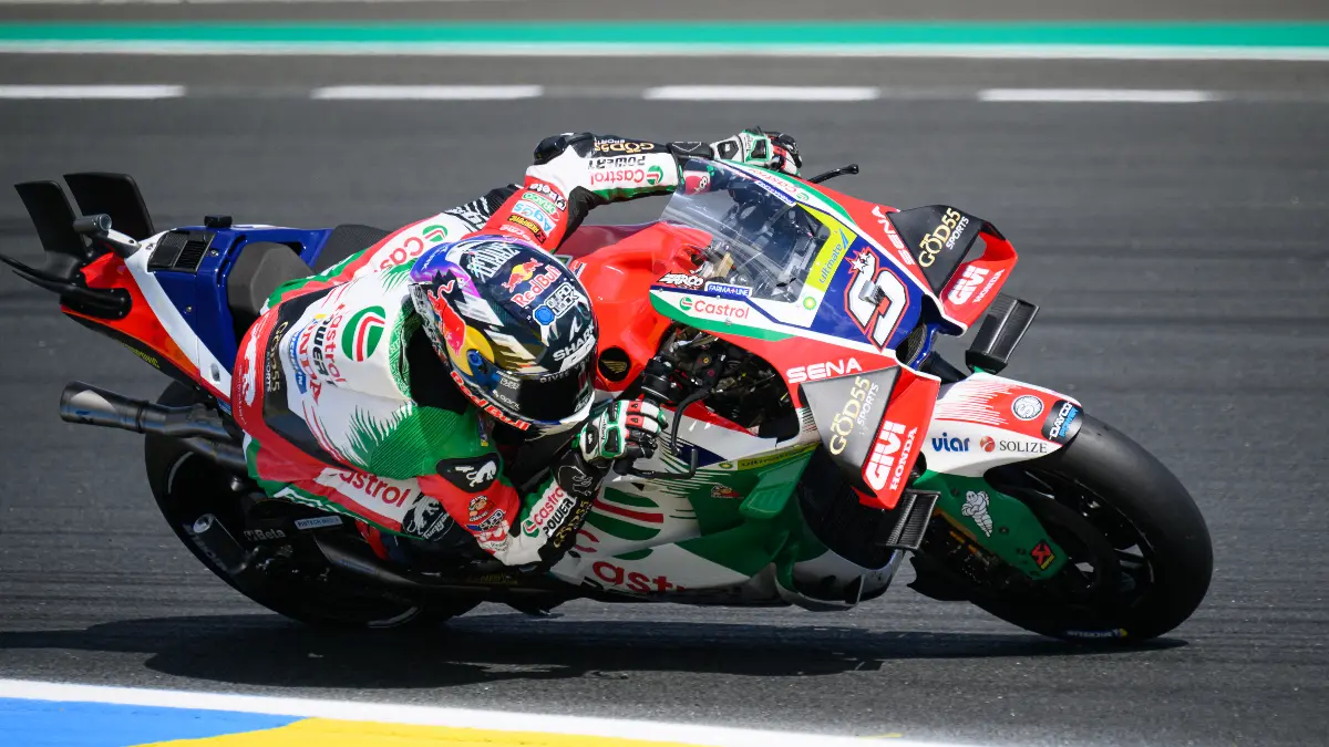Johann Zarco tercepat di Practice MotoGP Prancis. Marc Marquez gagal lolos Q2 dan harus memulai balapan dari Q1. (Foto AFP)