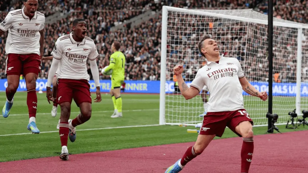 Leandro Trossard merayakan satu-satunya gol Arsenal ke gawang West Ham dalam lanjutan Liga Inggris. (ARSENAL.COM)
