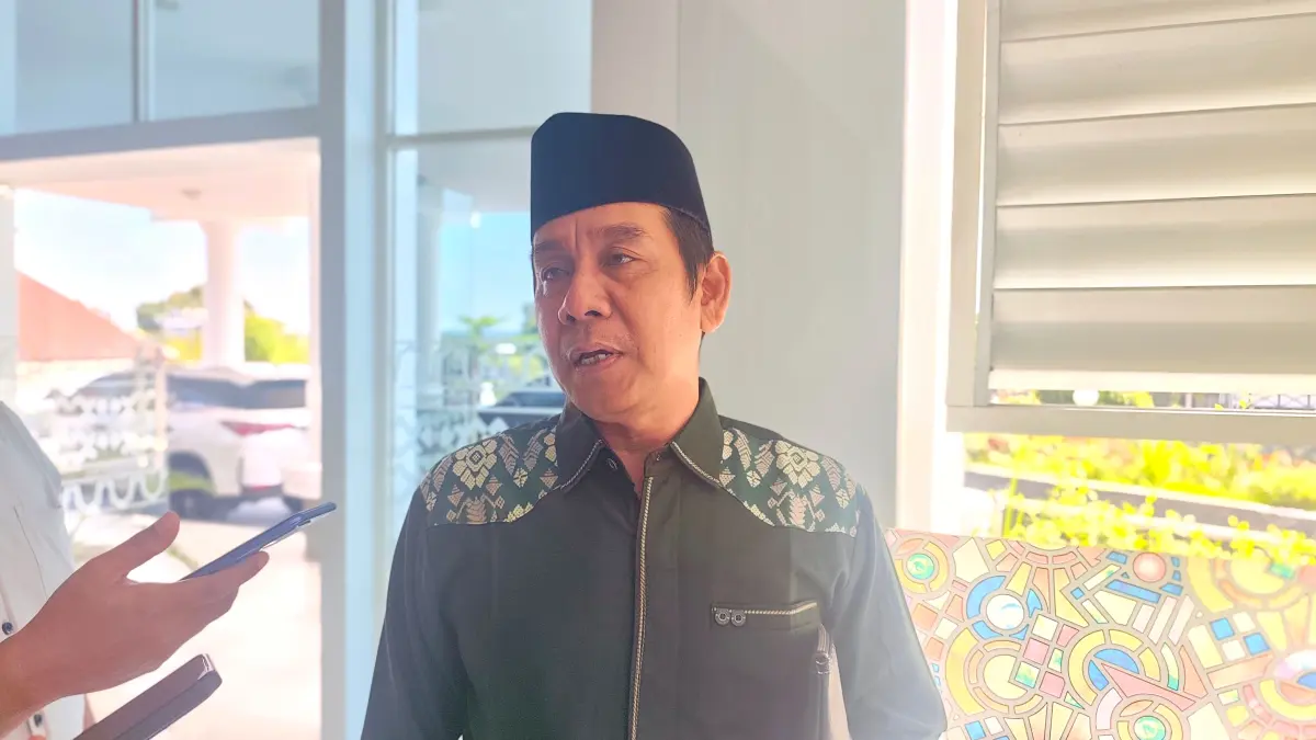 Lalu Sarjana (Dewi/Lombok Post) 