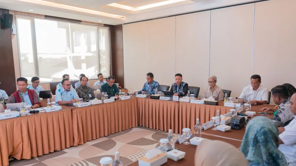 Kunjungan konsultasi ketua DPRD NTT bersama Komisi IV DPRD NTT ke PT PLN (Persero) UIP Nusra, Selasa (12/5).