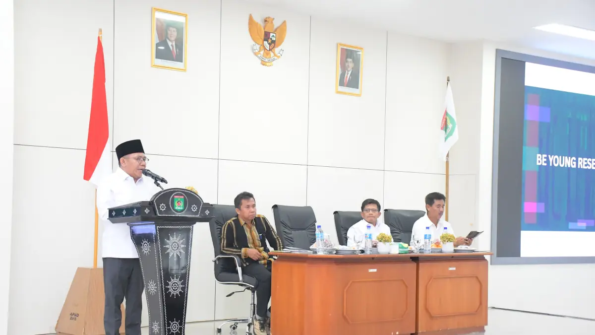 PENELITIAN: Bupati Najmul memberikan sambutan saat pelatihan peningkatan kapasitas pemuda bertajuk Be Young Research Class yang digelar DRC.