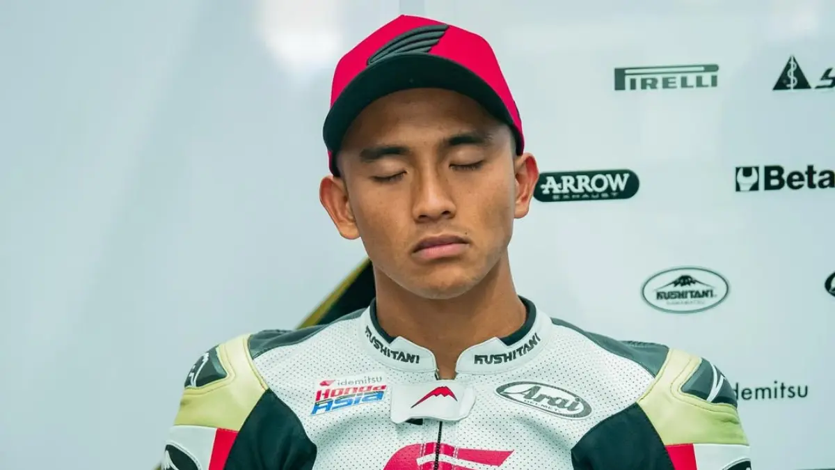 Mario Aji dipastikan absen di Moto2 Catalunya 2026 setelah dinyatakan tidak fit akibat cedera tangan usai crash di Le Mans. (Instagram Mario Suryo Aji)