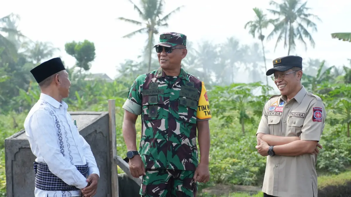 PROGRAM TMMD: Tim Pengawasan dan Evaluasi TMMD ke-128 TA 2026, saat mengecek progres pembangunan program TMMD di wilayah Kodim 1615/Lotim.