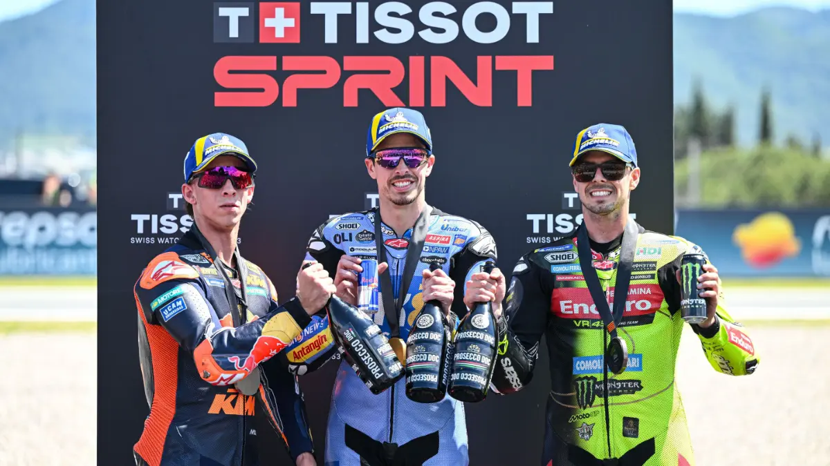 Alex Marquez menang Sprint MotoGP Catalunya 2026 usai duel sengit lawan Pedro Acosta. Klasemen MotoGP makin ketat. (motogp.com)