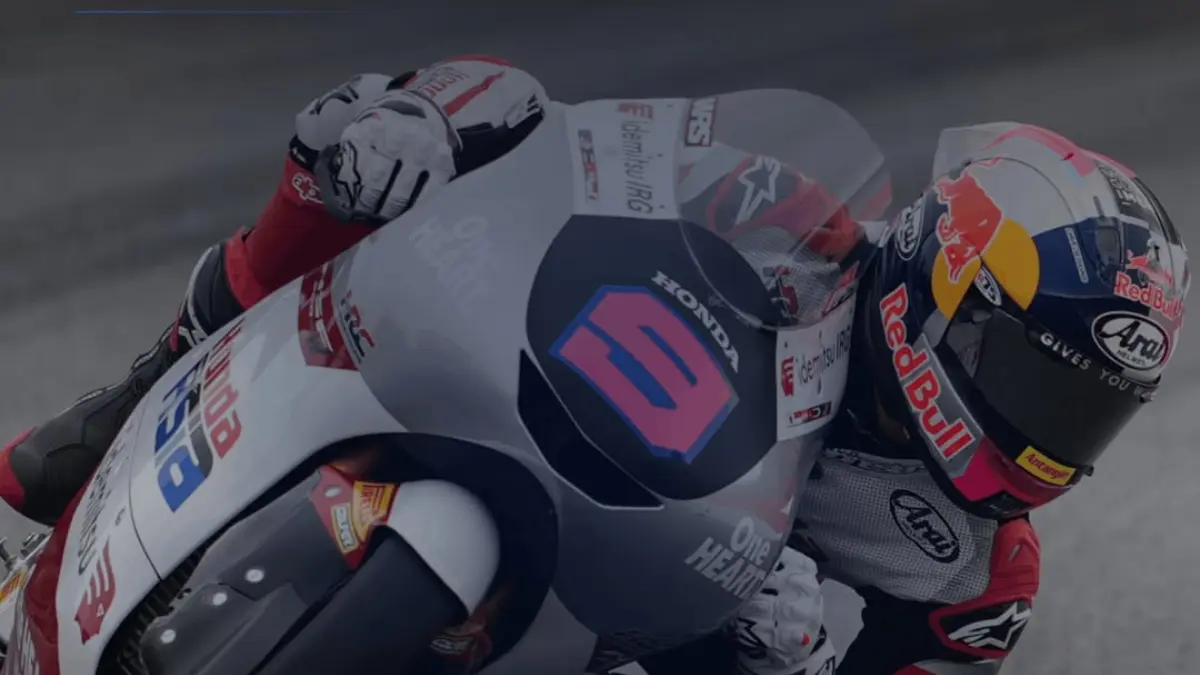 Veda Ega Pratama finis kedelapan di Moto3 Catalunya 2026 dan kini menyamai poin Marco Morelli di klasemen sementara. (Instagram Honda Team Asia)