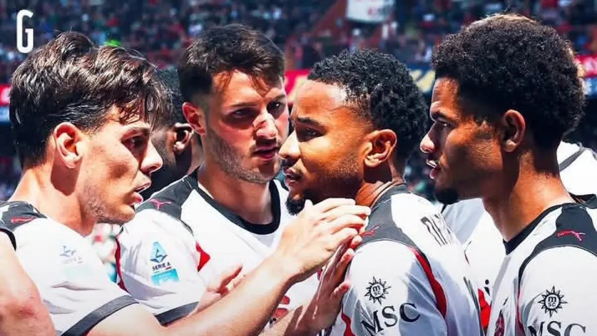 Christopher Nkunku dikerubungi pemain AC Milan lain usai mencetak gol dalam laga kontra Genoa. (Istimewa) 