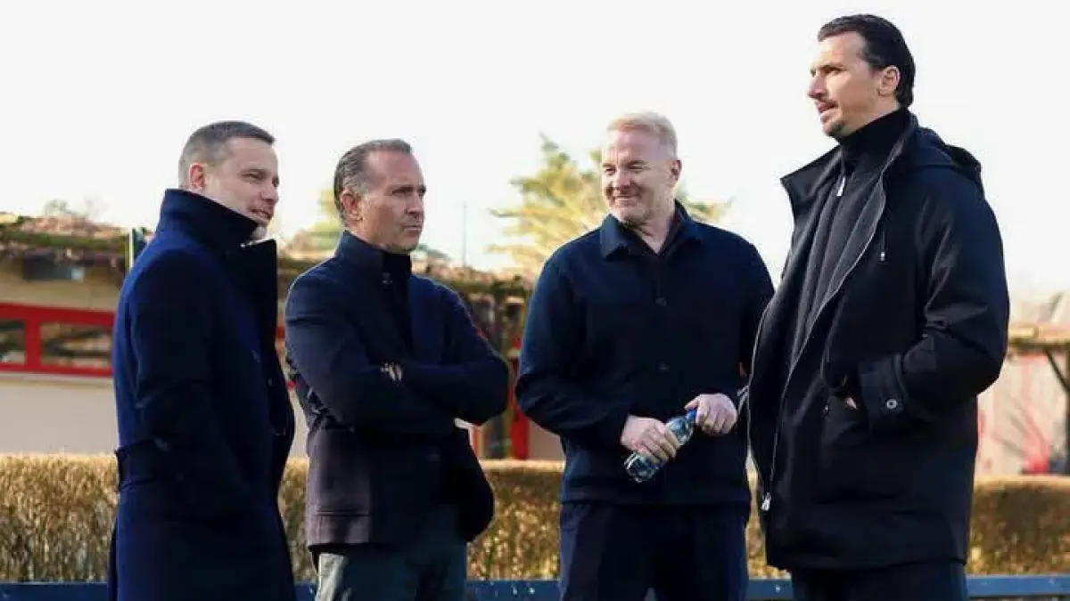 DARI KIRI KE KANAN: Para petinggi AC Milan, CEO Giorgio Furlani, Owner Garry Cardinale, Direktur Igli Tare, dan Penasihat Zlatan Ibrahimovic. (Istimewa) 