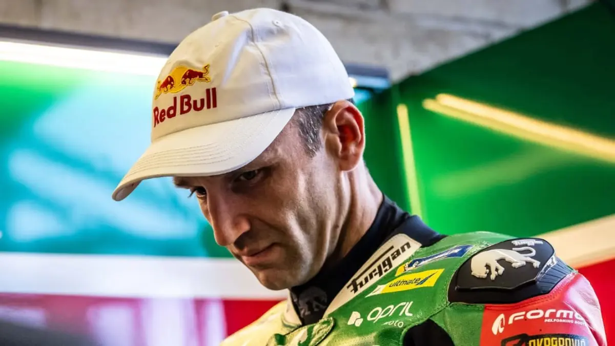 Johann Zarco keluar dari rumah sakit usai crash di GP Catalunya 2026. Cedera ligamen lutut bikin rider LCR terancam absen Mugello. (Instagram Johann Zarco)