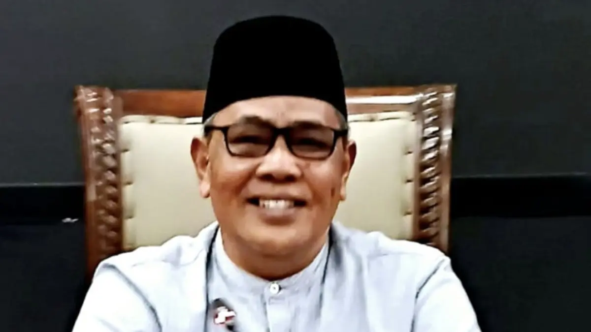 Ketua Fraksi DPRD NTB M.Jamhur meminta SPP di SMA/SMK negeri dihapus dalam Raperda tentang Sumbangan Dana Pendidikan yang Bersumber dari Masyarakat pada Satuan Pendidikan Menengah.&nbsp;