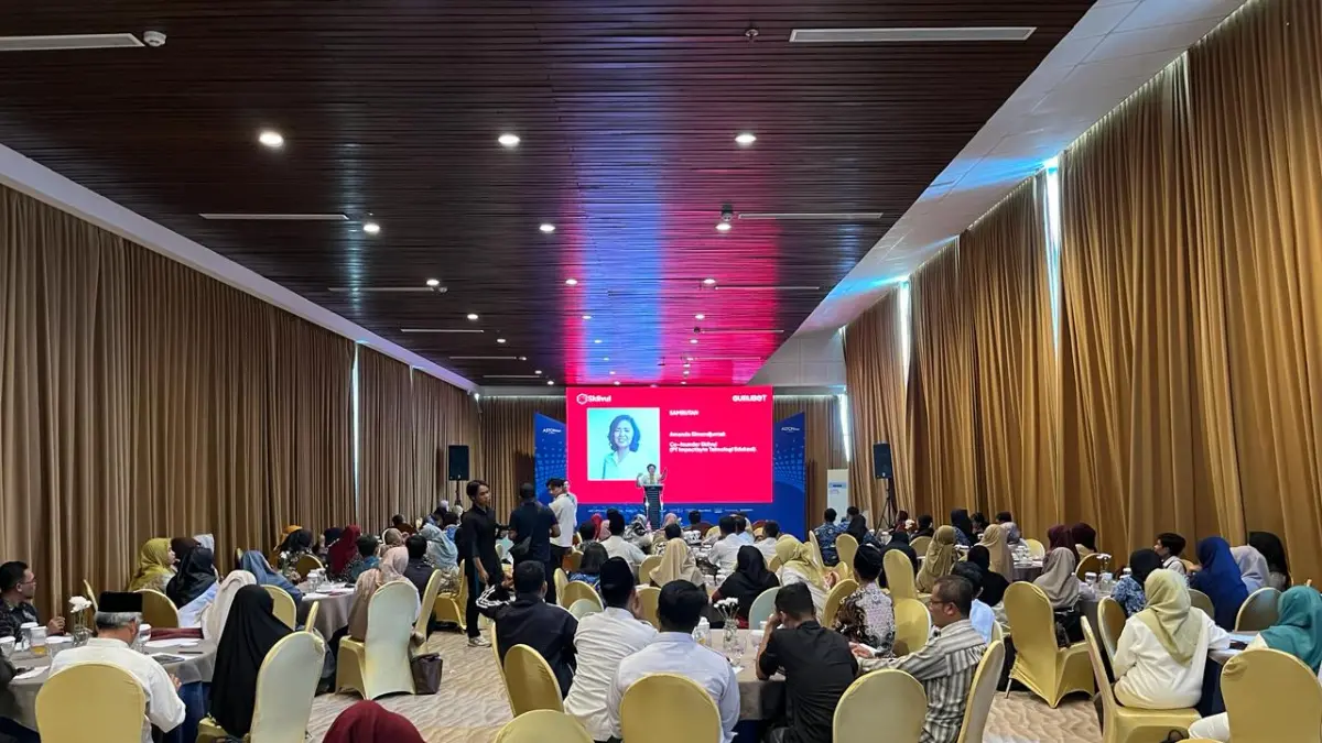 LITERASI DAN NUMERASI: Suasana seminar GuruBot Awareness Lombok yang diikuti ratusan guru untuk mendongkrak literasi dan numerasi di NTB, di Ballroom Aston Inn, Mataram, Rabu (20/5).