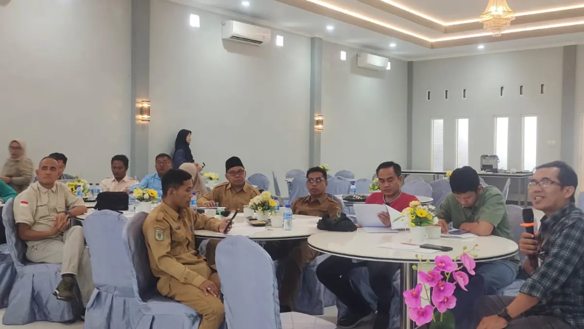 
RUMUS PROGRAM KERJA: BKAD Kecamatan Pemenang menggelar penyusunan AD/ART, Selasa (19/5).