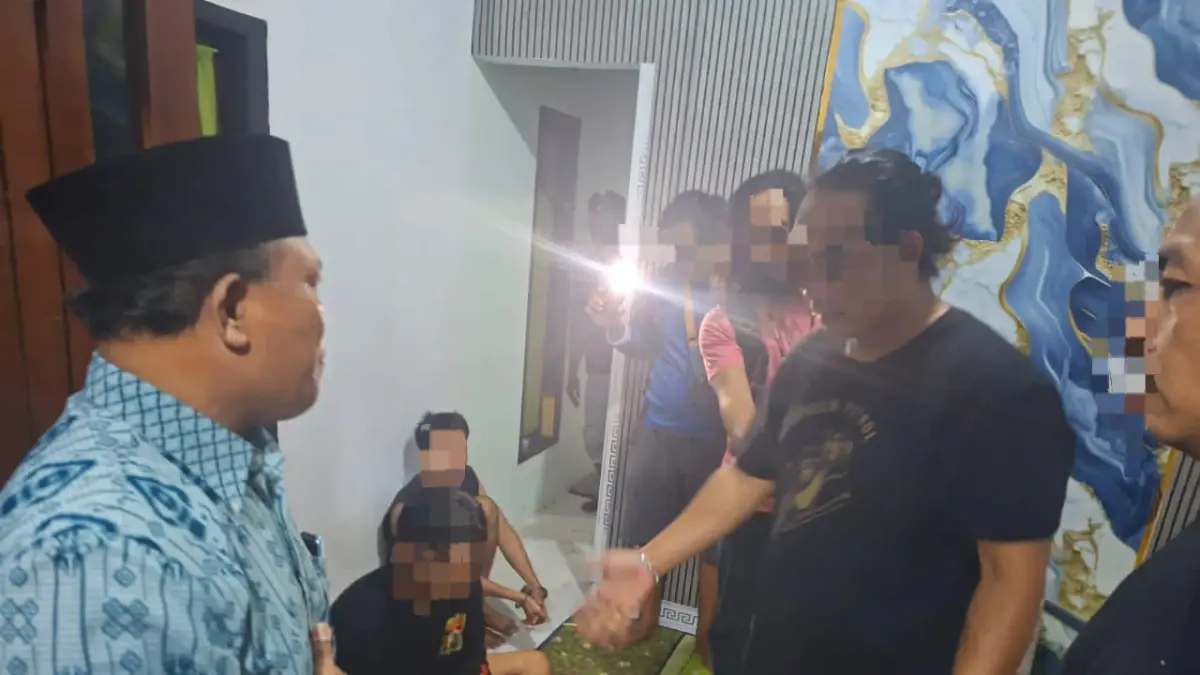 Sat Resnarkoba Polres Lombok Tengah menangkap lima orang terduga pelaku tindak pidana penyalahgunaan narkotika di Kecamatan Praya Timur dan Kecamatan Jonggat, Lombok Tengah.