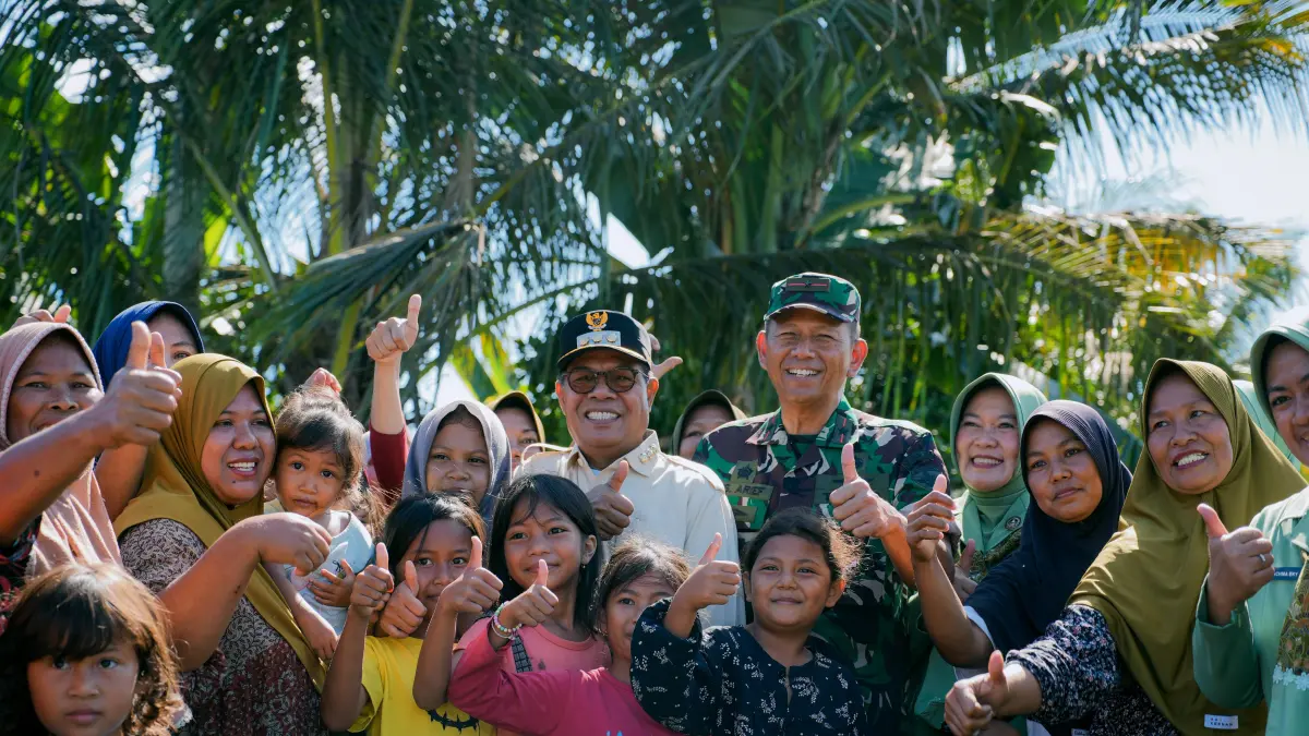 TUTUP TMMD: Program TNI Manunggal Membangun Desa yang dilaksanakan di Desa Paok Lombok resmi berakhir. 