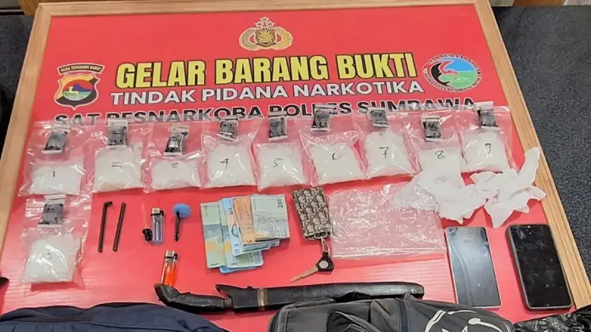 Barang bukti sabu hampir 1 kg diamankan di Polres Sumbawa, beberapa hari lalu.