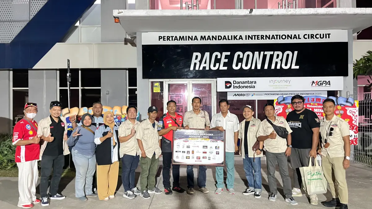 Kolaborasi : Tim Fantastik dan MGPA saat foto bersama usai rapat koordinasi. (24/5)
