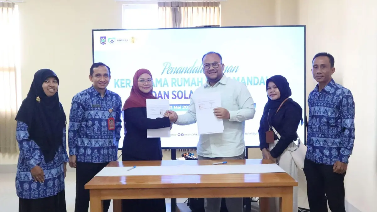 Penandatanganan kerja sama RS Mandalika Provinsi NTB bersama Solace All Care sebagai langkah memperkuat layanan kesehatan berstandar internasional di kawasan pariwisata Lombok.