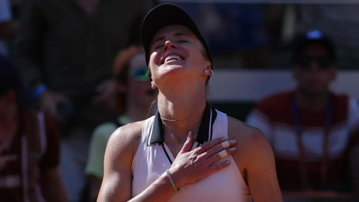 Elina Svitolina lolos dramatis di Roland Garros 2026 usai mengalahkan Anna Bondar dalam duel sengit 2 jam 26 menit. (Instagram Roland Garros)
