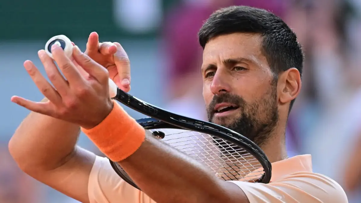 Novak Djokovic menyingkirkan Valentin Royer di Roland Garros 2026 dan akan menghadapi Joao Fonseca di babak ketiga. (Instagram Roland Garros)