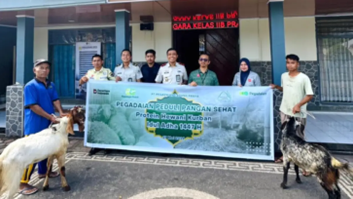 KADO LEBARAN: PT Pegadaian Cabang Praya menyerahkan satu ekor kambing kurban kepada Lapas Kelas IIB Lombok Tengah dalam program Pegadaian Peduli menyambut Idul Adha 1447 H.