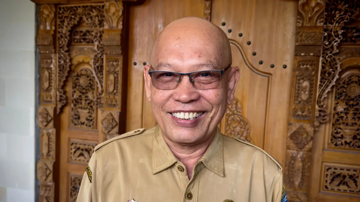 Kepala DPMPD Dukcapil NTB Lalu Hamdi. (YUYUN/LOMBOK POST)