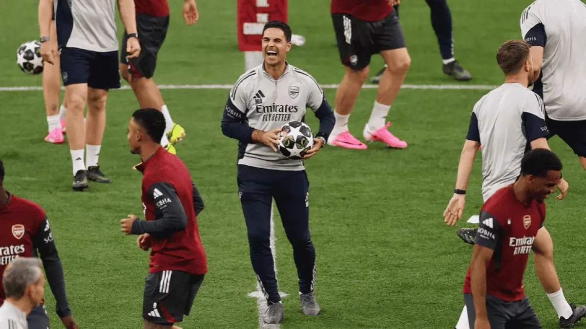 Manajer Arsenal memimpin latihan skuadnya untuk menghadapi laga final Liga Champions. (ARSENAL.COM)