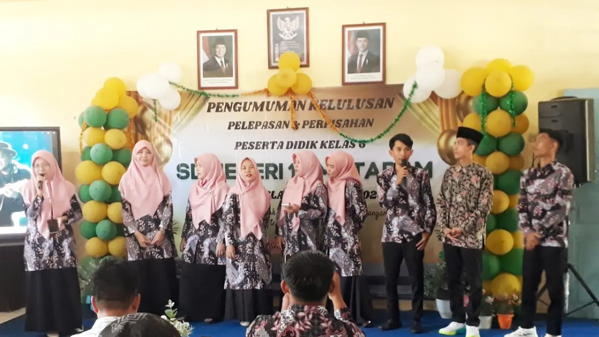 Kerja keras para guru sangat menentukan kualitas murid hasil lulusan SDN 18 Mataram.