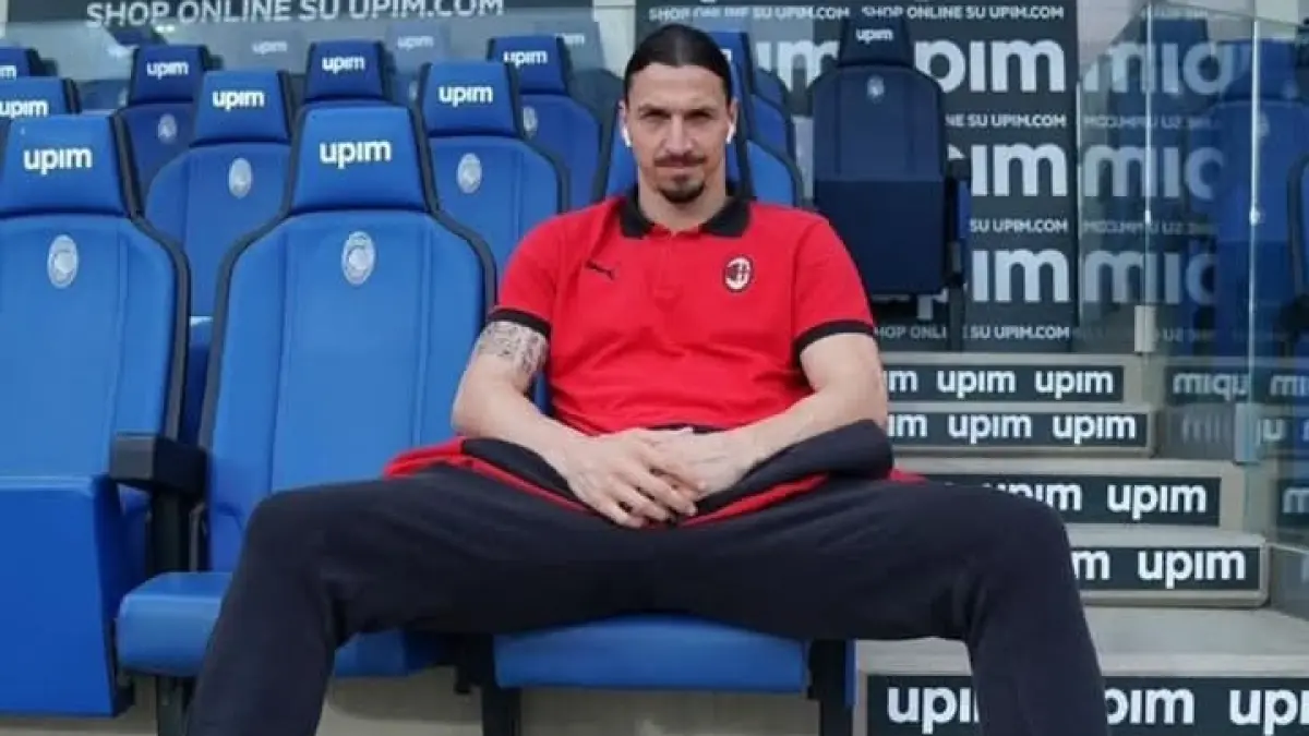 PETINGGI: Zlatan Ibrahimovic, satu dari sedikit petinggi AC Milan yang lepas dari badai pemecatan. (Istimewa) 