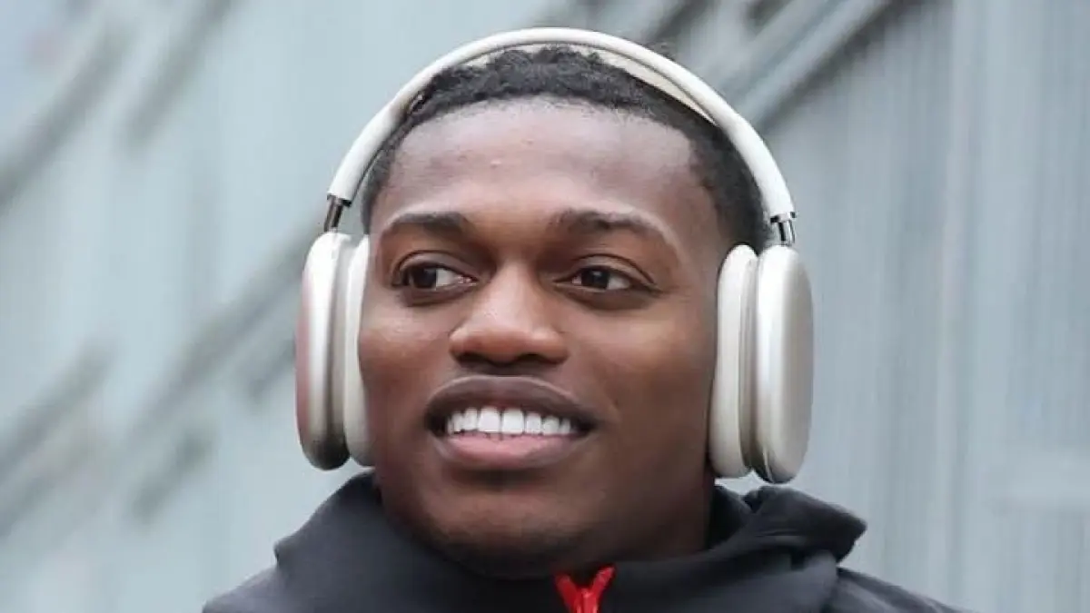 PISAH JALAN: Rafael Leao, bintang AC Milan yang sudah terang-terangan menyatakan keinginan pindah. (Istimewa) 