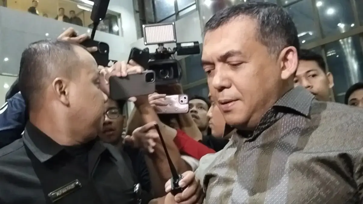 Wakil Menteri Imigrasi dan Pemasyarakatan Silmy Karim serahkan diri ke KPK. (istimewa)