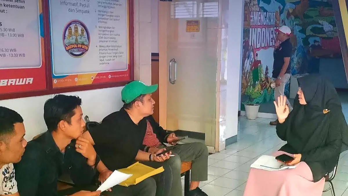 Satpol PP NTB menerima kunjungan kerja dari Badan Riset dan Inovasi Daerah (BRIDA) Provinsi NTB di Mataram, Jumat (5/6/2026).