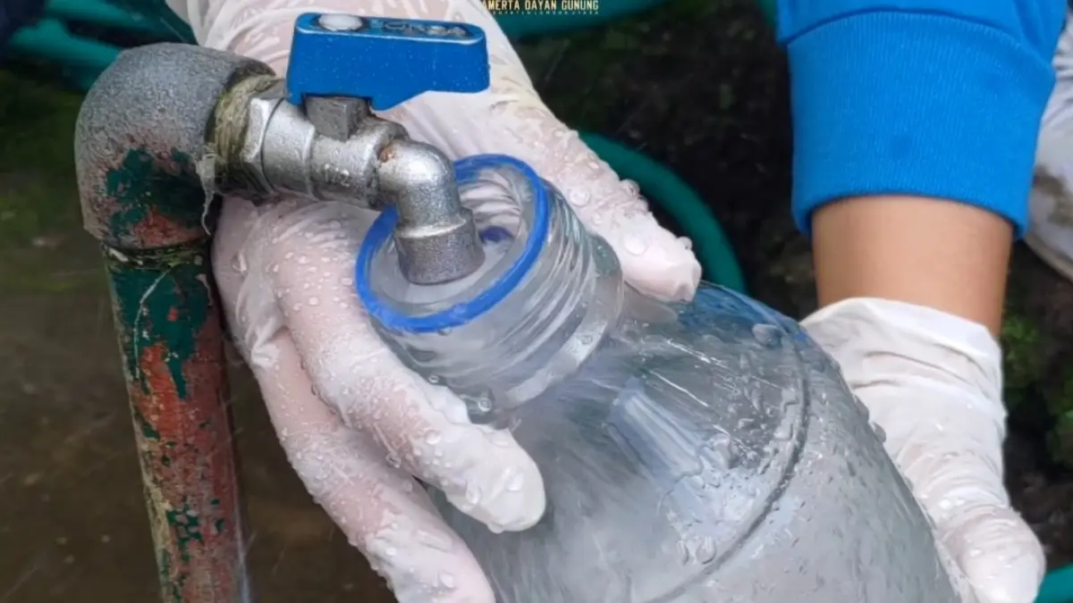 AKAN KLARIFIKASI: Air PDAM disebut mengandung E. coli. Untuk memastikan kebenaran isu ini, dewan akan memanggil PDAM.