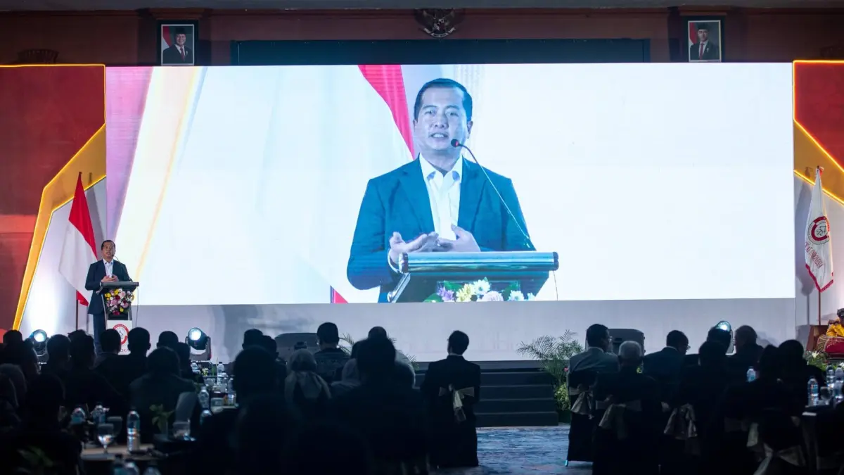 Gubernur NTB Lalu Muhamad Iqbal saat memberikan sambutan di Rakernas KAI Tahun 2026 di Mataram, Jumat (5/6). (BIRO UMUM DAN ADPIM SETDA NTB FOR LOMBOK POST)