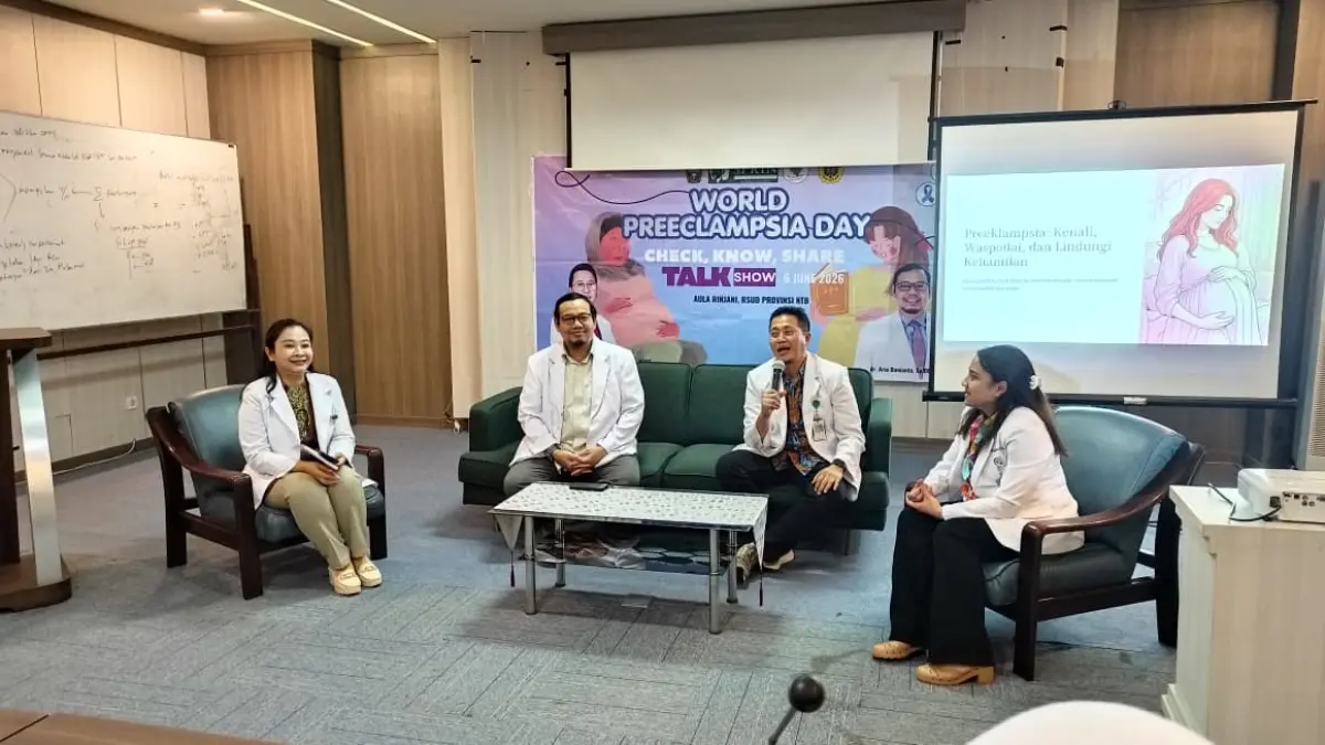 TAMBAH WAWASAN: Pemateri talk show “Mengenal Lebih Dekat Preeklamsia” pada peringatan World Preeclampsia Day 2026 di Aula Paviliun Avicena RSUP NTB, Sabtu (6/6).
