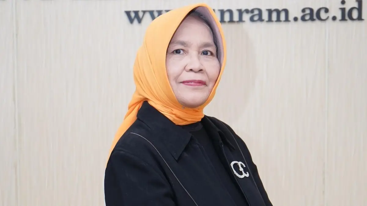 Prof Dr Sitti Hilyana