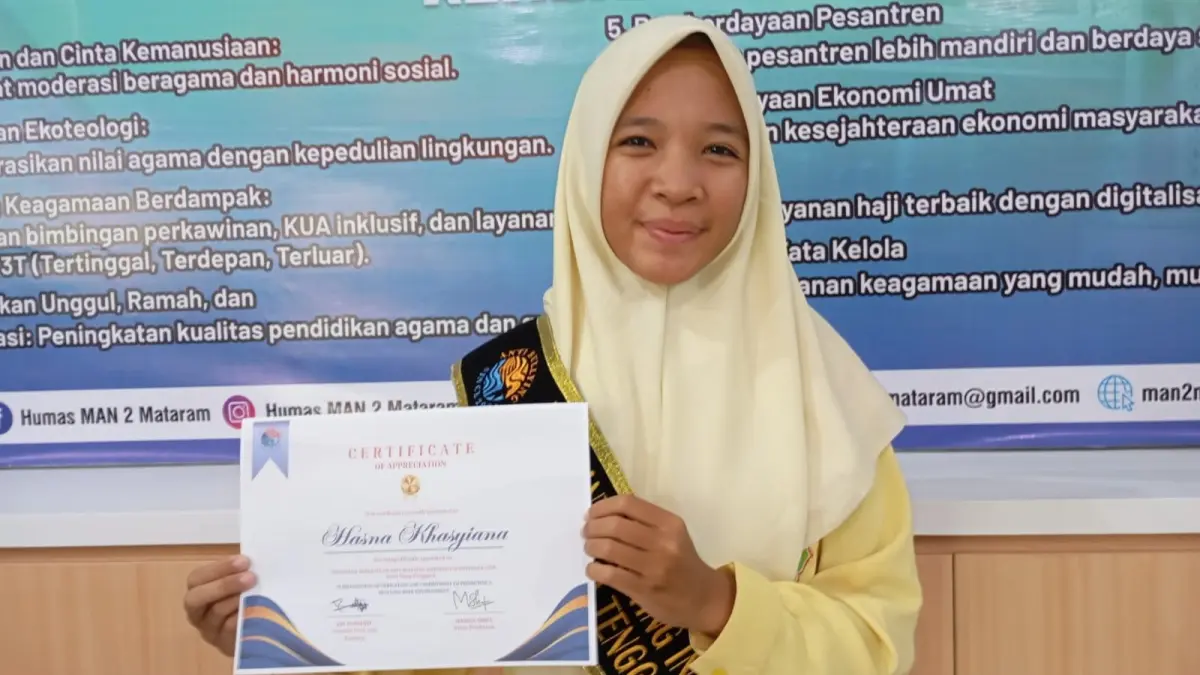 Hasna Khasyiana

