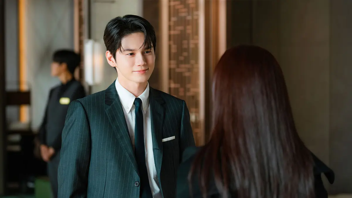 Kalem tapi ambisius, Ong Seong Wu jadi CEO licik di Drakor Spooky in Love. (tvN)