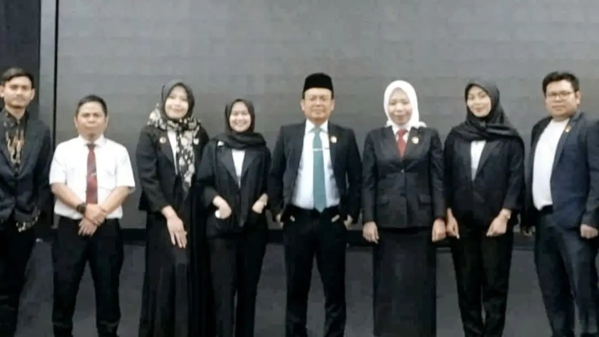 Advokat dan warga negara yang tergabung dalam Kantor Law Office Indonesia Society Dr Irpan Suriadiata & Associates mengajukan permohonan uji materiil tentang masa jabatan ketua umum parpol ke MK.
