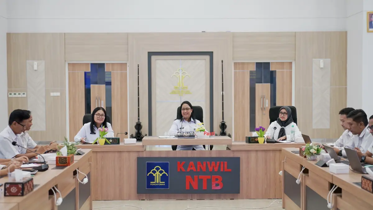 Kanwil Kemenkum NTB bersama Ditjen AHU dan Bakesbangpol se-NTB menggelar koordinasi penyamaan persepsi layanan administrasi partai politik di Mataram, Selasa (10/6).