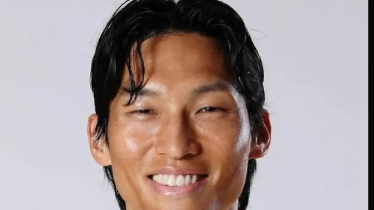 Kiper veteran Korea Selatan, Kim Seung-gyu, menjadi sorotan setelah mengungkap pengorbanannya meninggalkan istri yang akan melahirkan demi tampil di Piala Dunia 2026.