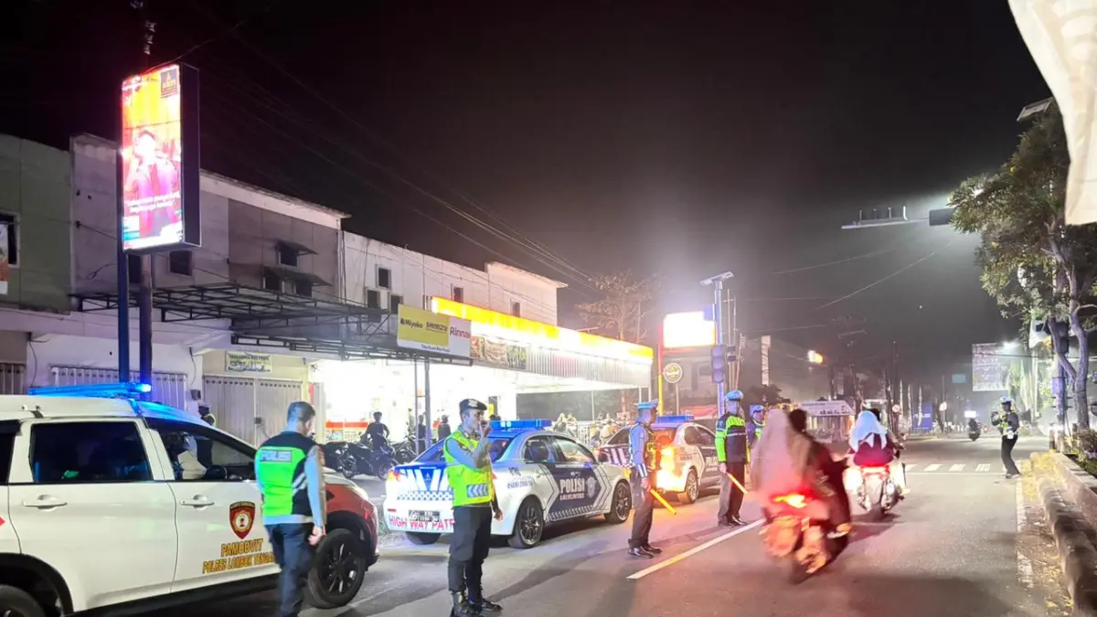 Polres Lombok Tengah beserta seluruh Polsek jajaran memperketat pengamanan wilayah melalui Patroli Rinjani Presisi Strong Point. 