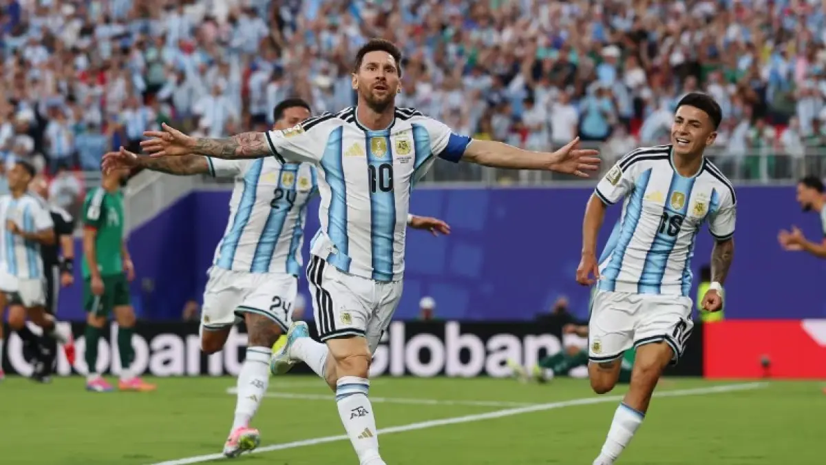 Kapten Argentina Lionel Messi mencetak hattrick ke gawang Alzajair pada pertandingan Grup J Piala Dunia 2026. (FIFA)