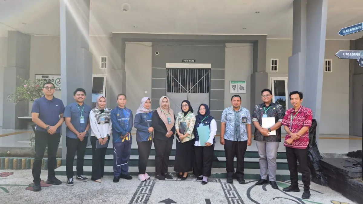 Tim Analisis dan Evaluasi Kebijakan (AIEK) Kanwil Kementerian Hukum NTB menggelar Focus Group Discussion (FGD) di Lapas Perempuan Kelas III Mataram, Jumat (19/6), untuk mengevaluasi implementasi Permenkumham Nomor 4 Tahun 2021 tentang Standar Layanan Bantuan Hukum.