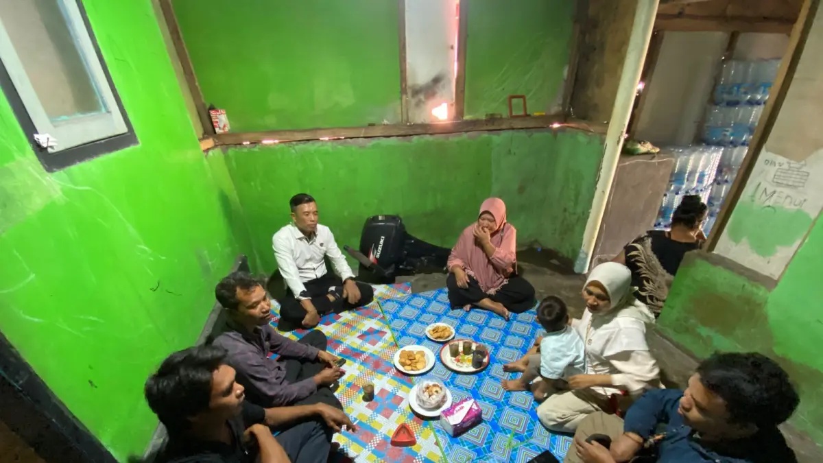 DAMAI: Polsek Gangga memertemukan kedua belah pihak yang terlibat kasus penganiyaan, Kamis (19/6).