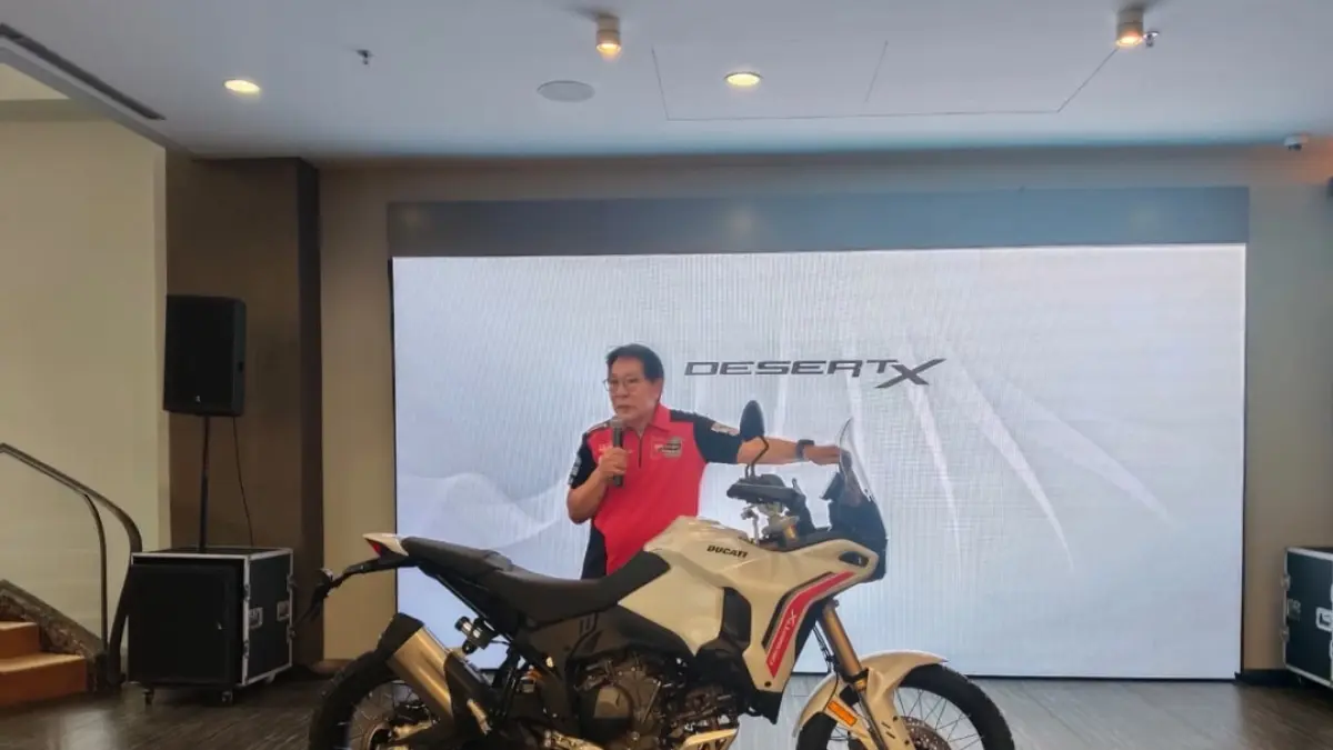 DesertX baru dirancang untuk berpetualang, dengan suspensi baru berperforma lebih tinggi serta berbagai solusi terhadap kebutuhan yang membuatnya lebih tangguh, lebih andal, dan semakin optimal untuk penggunaan off-road.
