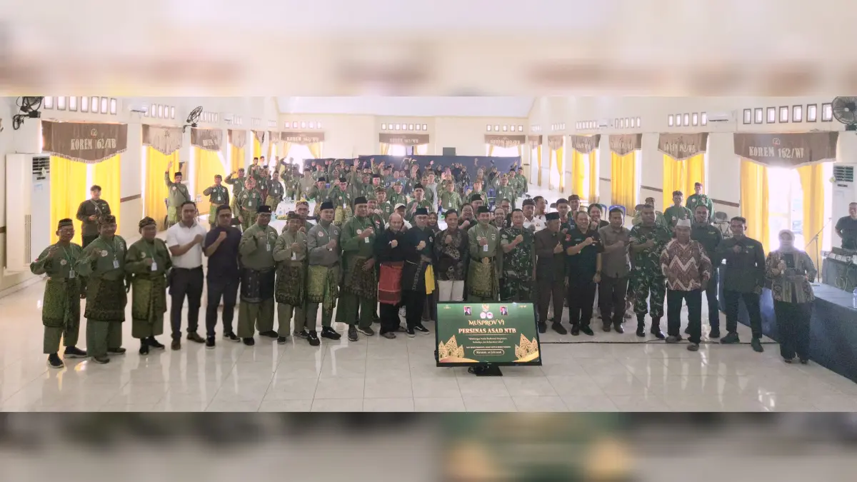 Foto bersama di Musprov VI Persinas ASAD NTB resmi dibuka di Aula Jenderal Soedirman, Korem 162/Wira Bhakti Mataram, Sabtu (20/6).