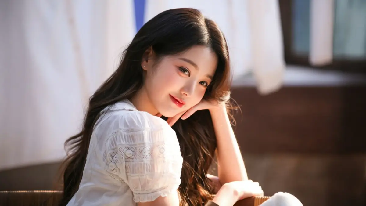 Jang Won Young IVE