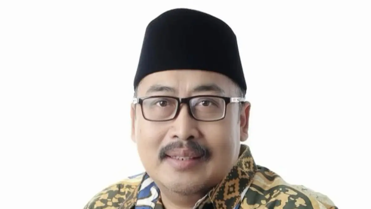 Ketua Tanfidziah PBNU bidang keagamaan Dr KH Ahmad Fahrur Rozi menilai usulan Kemenag NTB soal moratorium izin pendirian ponpes kurang bijak. 