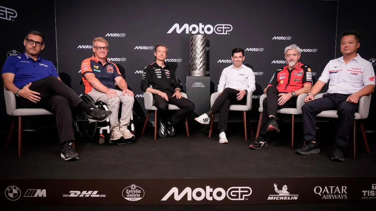 MotoGP dan lima pabrikan resmi menandatangani perjanjian 2027-2031, memastikan masa depan kejuaraan makin kuat dan stabil. (motogp.com)