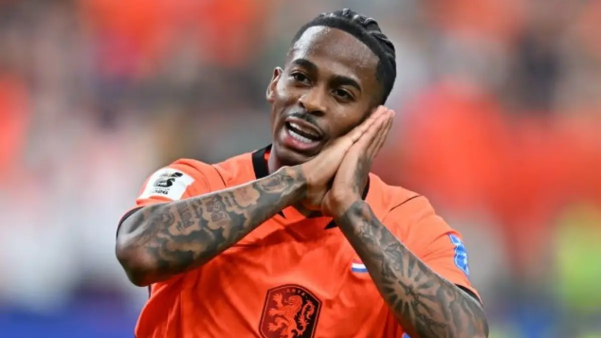 Pemain timnas Belanda Crysencio Summerville menjadi salah satu incaran Arsenal. (IST/LOMBOK POST)